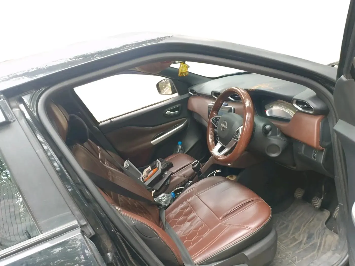 2021 Nissan MAGNITE XV MT, Petrol, Manual, 74,166 km, interior