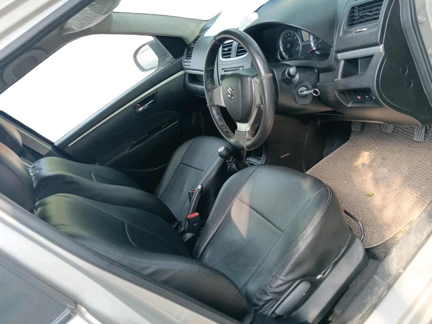 2014 Maruti Swift VXI, Petrol, Manual, 30,210 km, interior