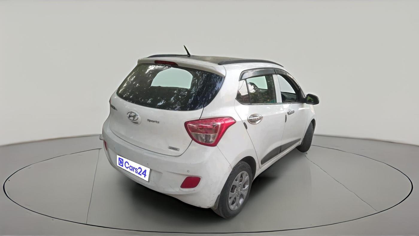 2015 Hyundai Grand i10 SPORTZ 1.1 CRDI, Diesel, Manual, 73,130 km, exterior