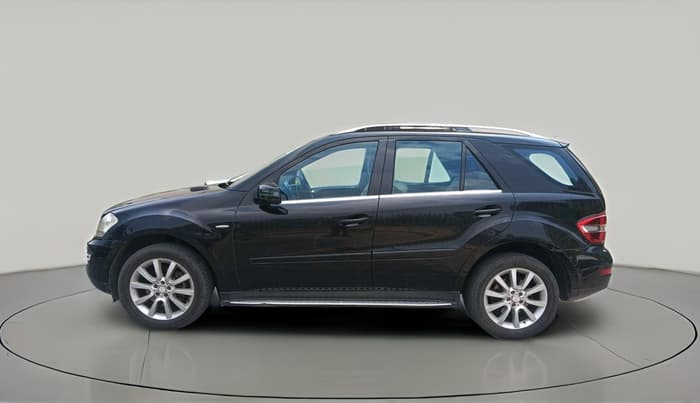 2011 Mercedes Benz Ml Class 350 CDI, Diesel, Automatic, 1,93,107 km, exterior