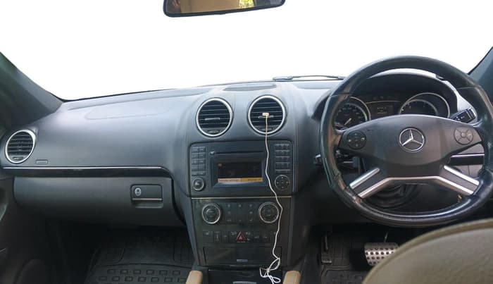 2011 Mercedes Benz Ml Class 350 CDI, Diesel, Automatic, 1,93,107 km, interior