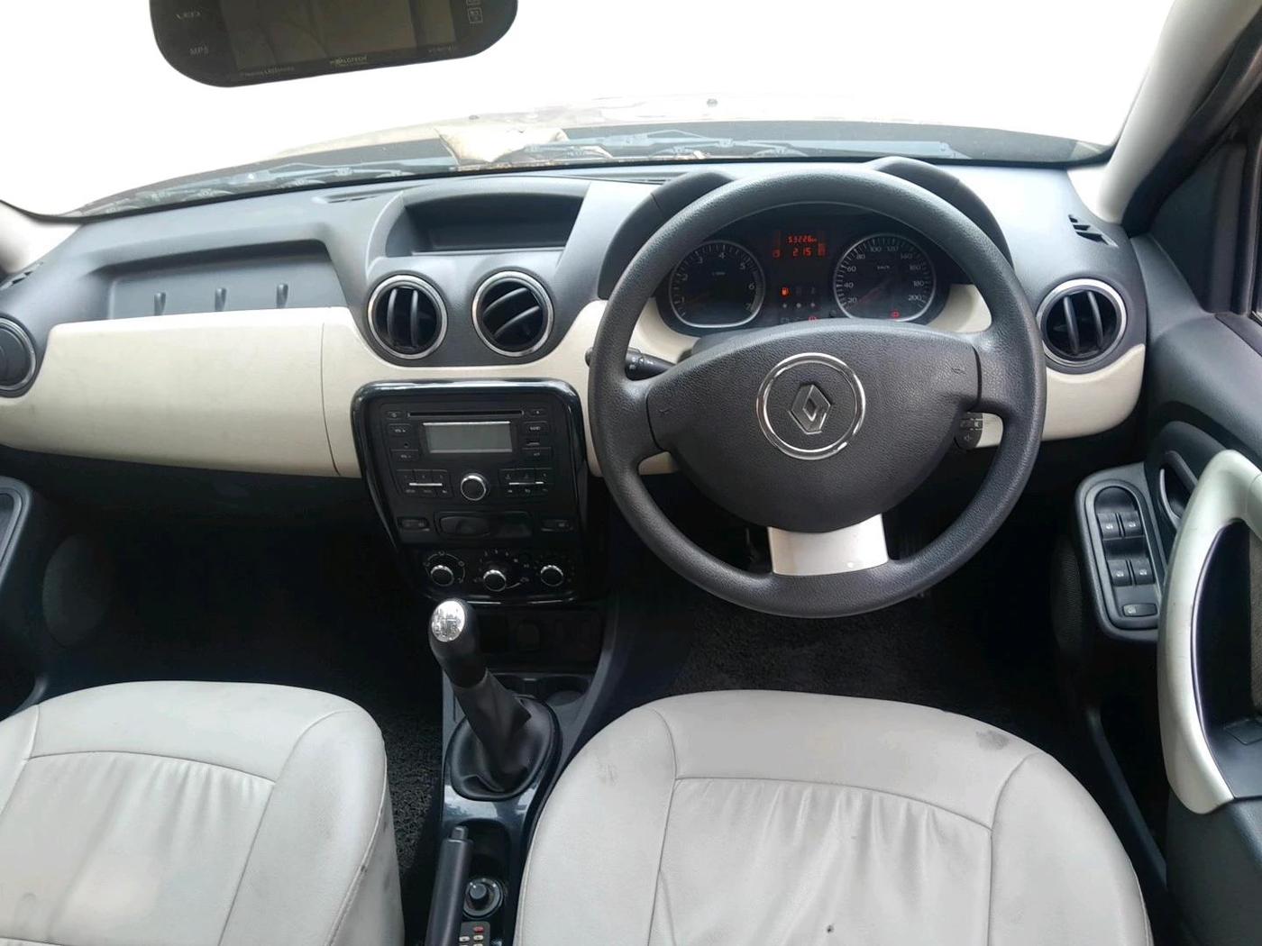 2013 Renault Duster 85 PS RXL DIESEL, Diesel, Manual, 90,000 km, interior