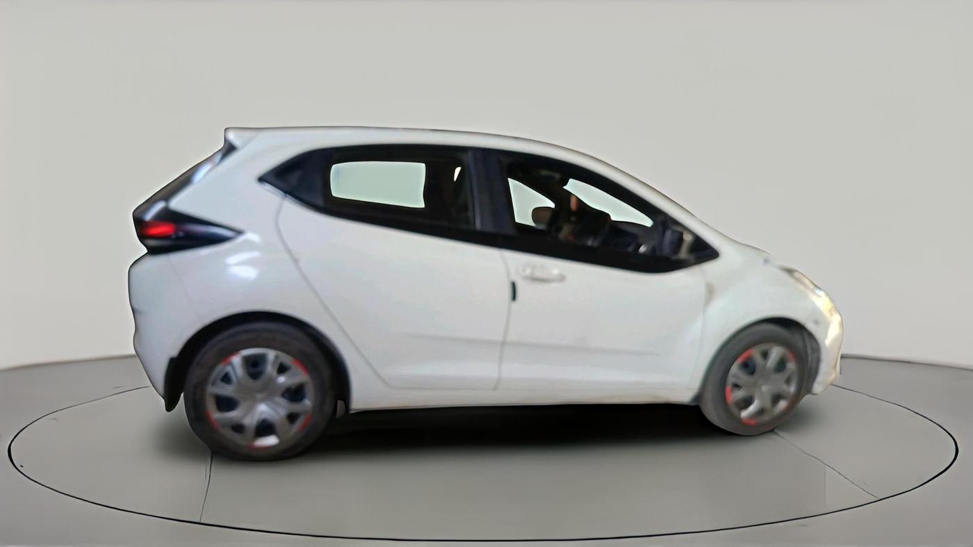 2020 Tata ALTROZ XT PETROL, Petrol, Manual, 24,946 km, exterior