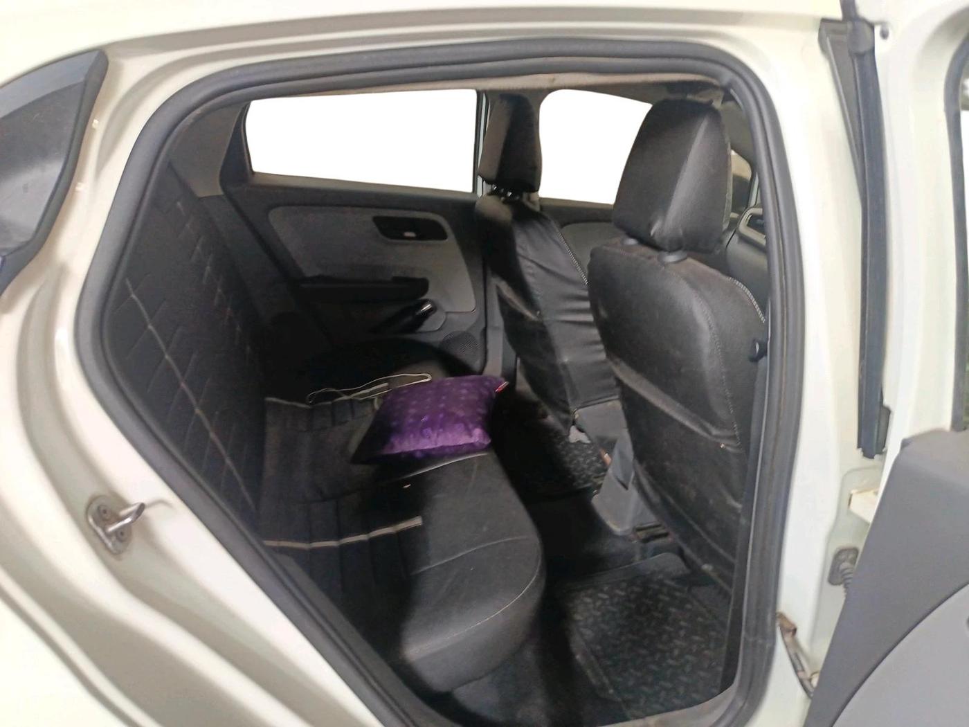 2020 Tata ALTROZ XT PETROL, Petrol, Manual, 24,946 km, interior