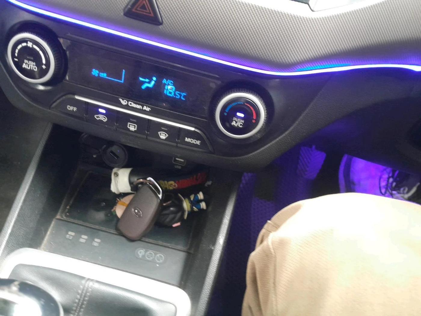 2018 Hyundai Creta SX (O) 1.6 PETROL, Petrol, Manual, 37,098 km, interior