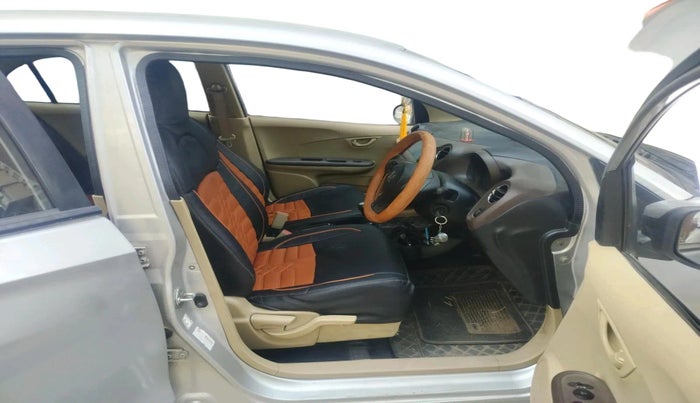 2013 Honda Amaze 1.2L I-VTEC S, Petrol, Manual, 1,05,322 km, interior