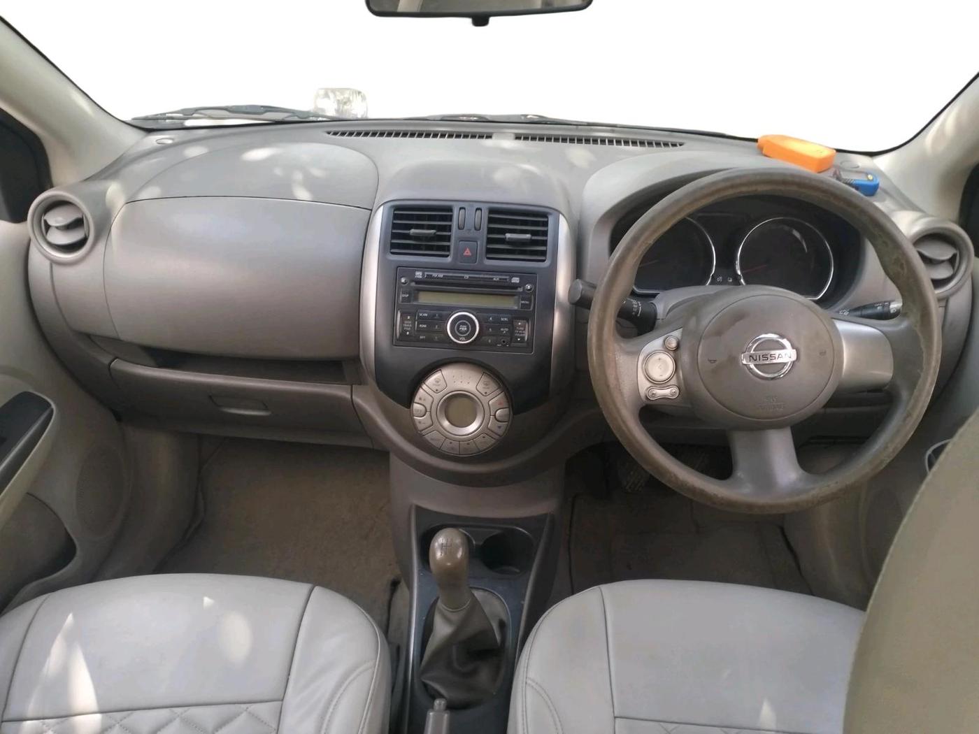2011 Nissan Sunny XV PETROL, Petrol, Manual, 89,670 km, interior