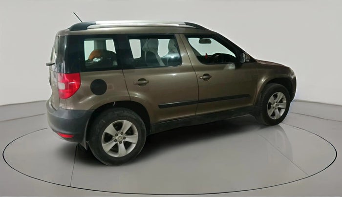 2013 Skoda Yeti ACTIVE 2.0 TDI CR 4X2, Diesel, Manual, 1,00,695 km, exterior