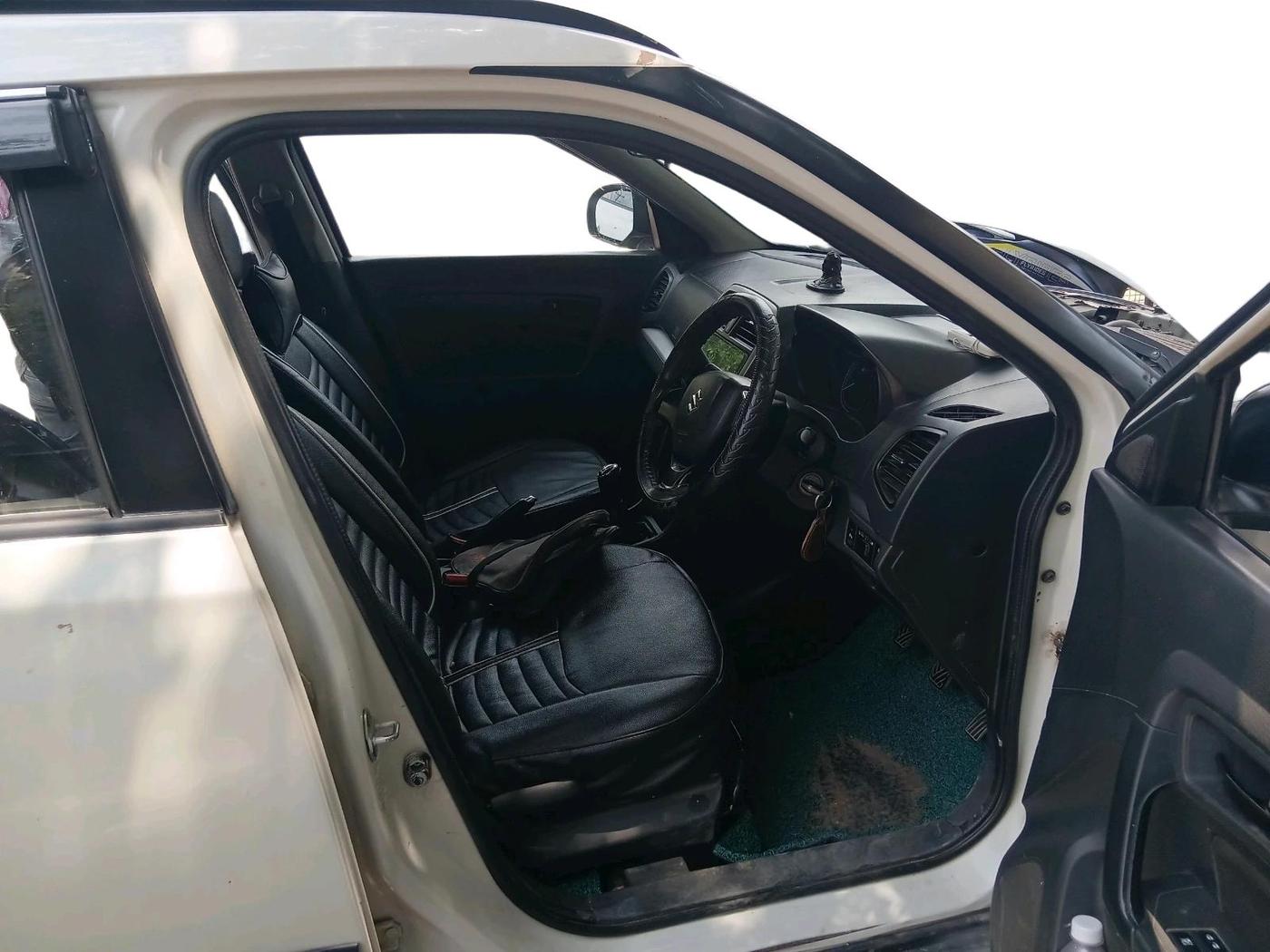 2017 Maruti Vitara Brezza VDI, Diesel, Manual, 80,291 km, interior