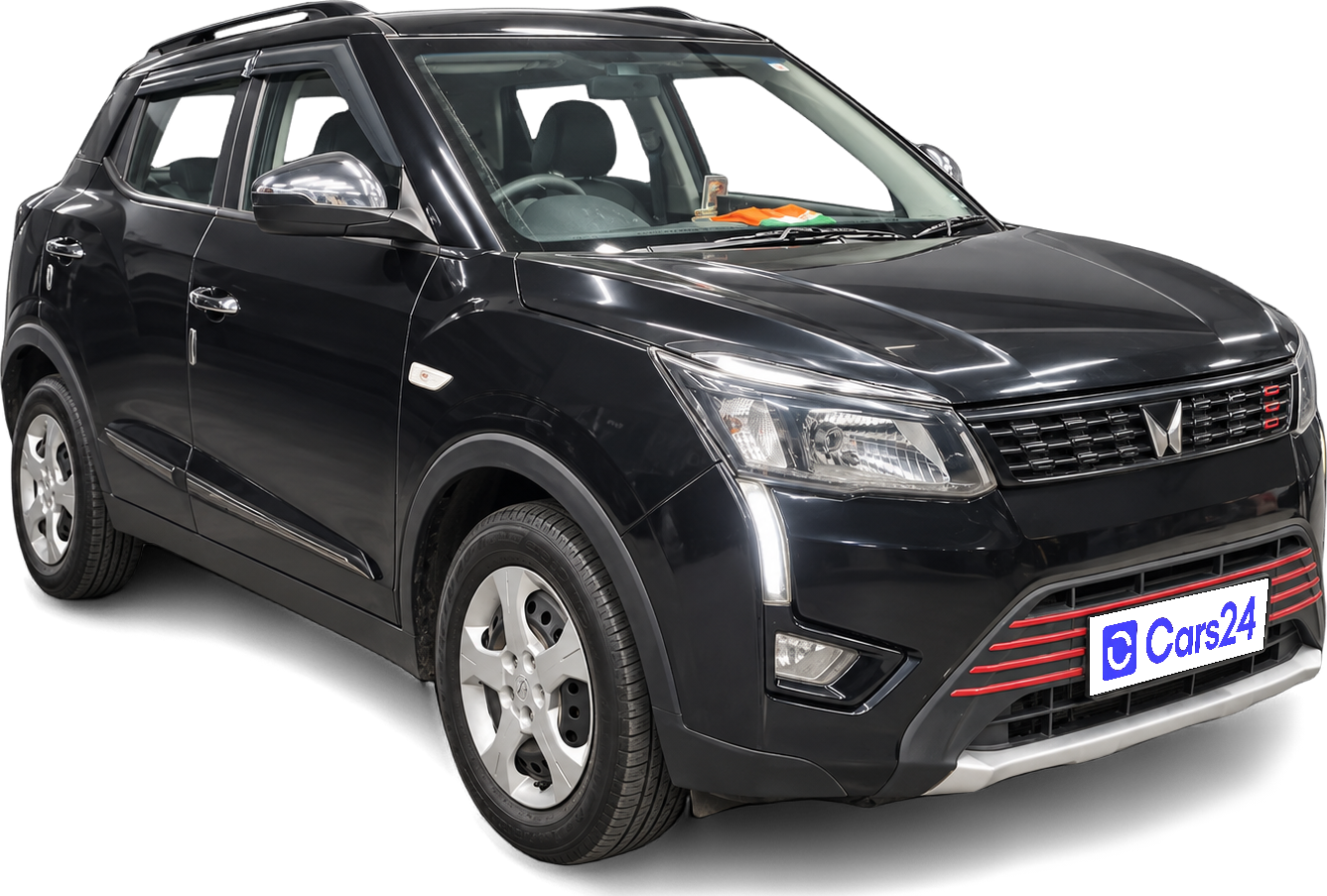2023 Mahindra XUV300 - SUV - Petrol - Manual - ₹7.53 lakh