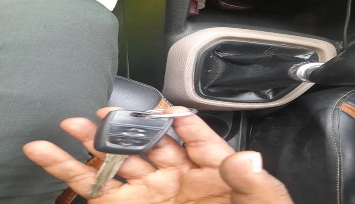 2017 Hyundai Grand i10 SPORTZ (O) 1.2 KAPPA VTVT, CNG, Manual, 1,89,503 km, interior