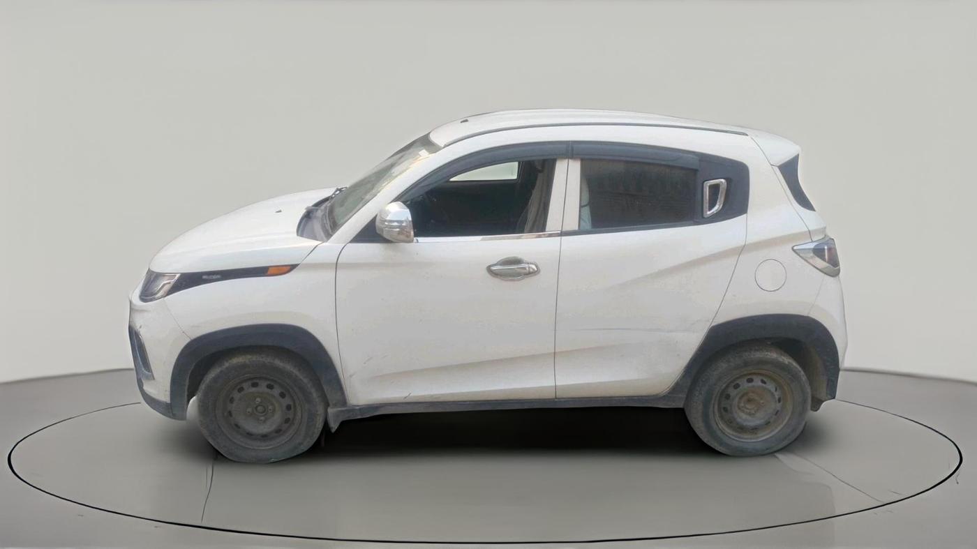 2017 Mahindra KUV 100 NXT K4+ D 6 STR, Diesel, Manual, 98,992 km, exterior