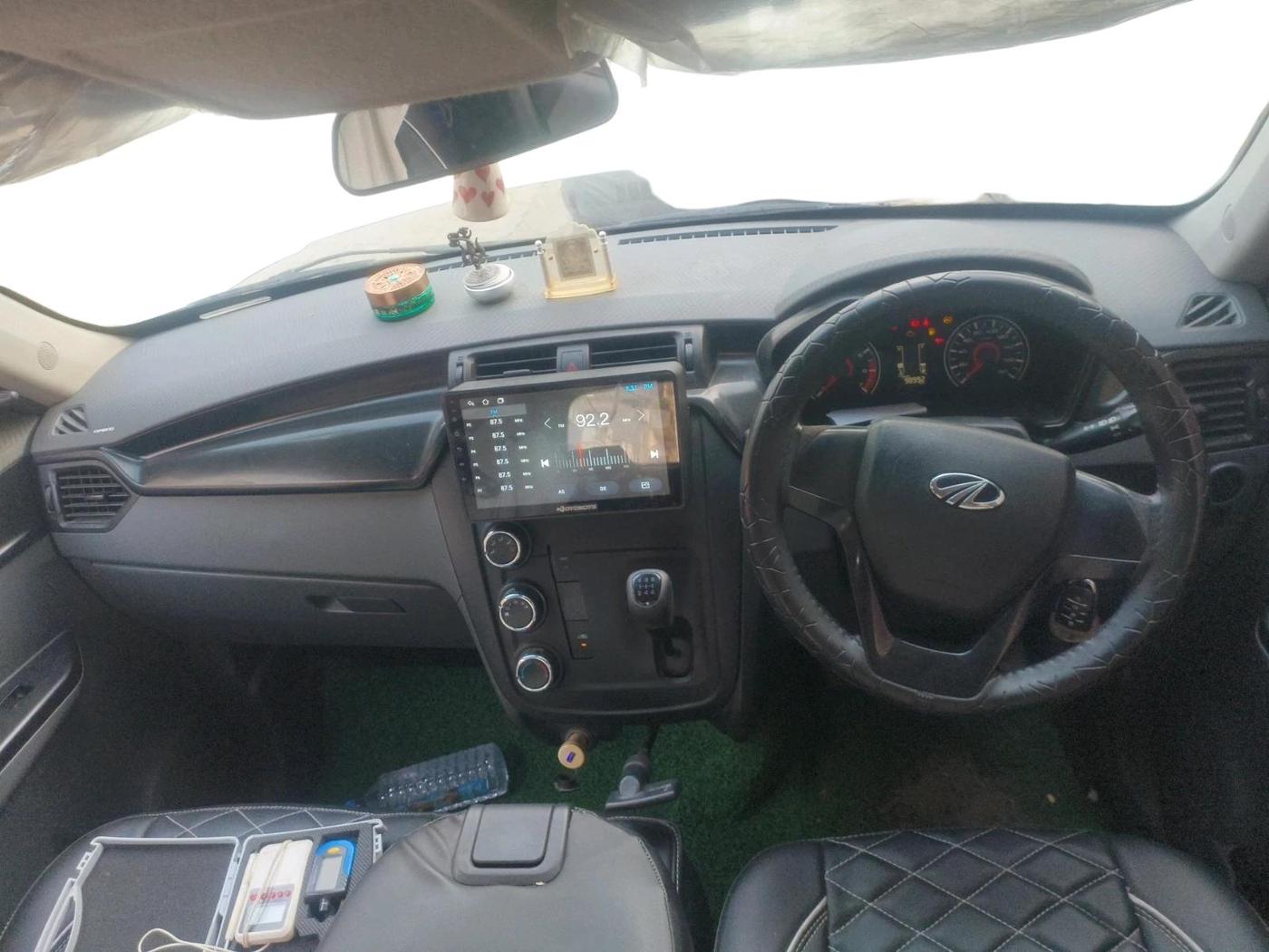 2017 Mahindra KUV 100 NXT K4+ D 6 STR, Diesel, Manual, 98,992 km, interior