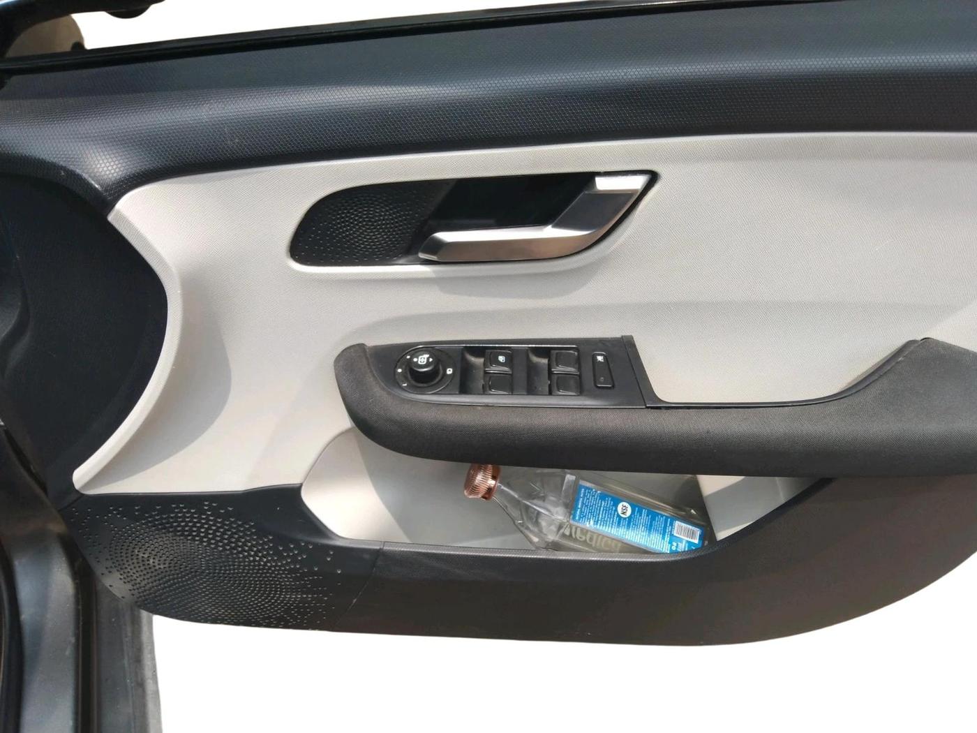 2022 Tata ALTROZ XZ PETROL, Petrol, Manual, 61,162 km, interior