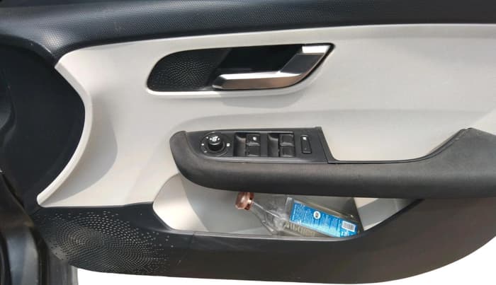 2022 Tata ALTROZ XZ PETROL, Petrol, Manual, 61,162 km, interior