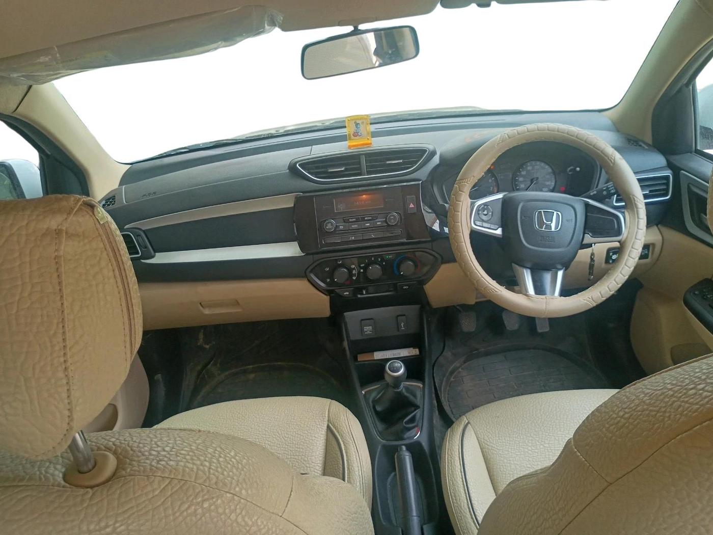 2025 Honda Amaze 1.2L I-VTEC S, CNG, Manual, 6,547 km, interior