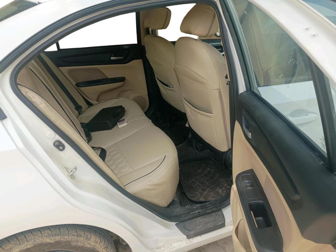 2025 Honda Amaze 1.2L I-VTEC S, CNG, Manual, 6,547 km, interior