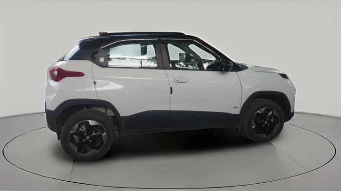 2024 Tata PUNCH EV EMPOWERED PLUS S LONG RANGE 7.2 FAST CHARGER, Electric, Automatic, 33,965 km, exterior