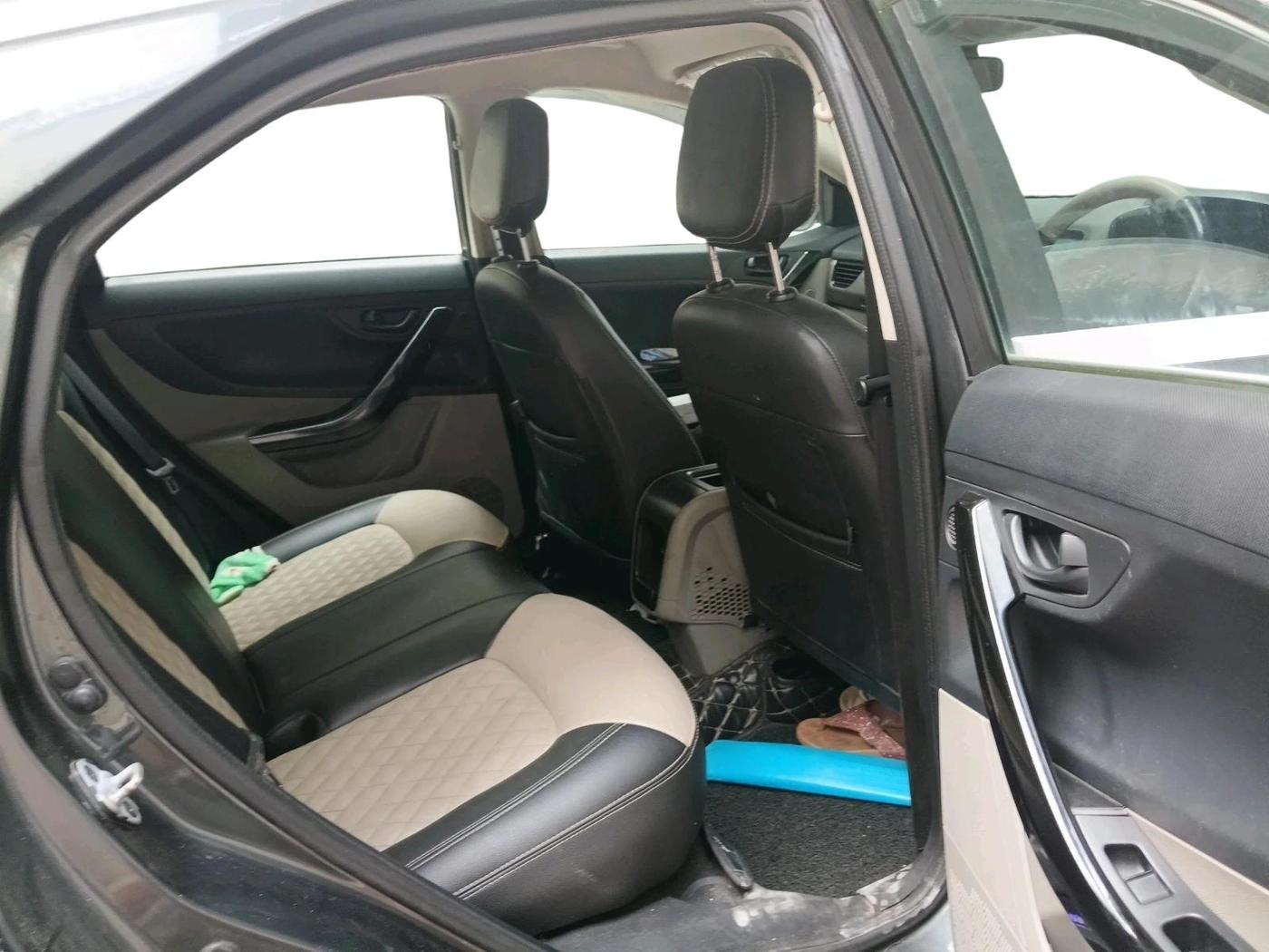 2019 Tata NEXON XM PETROL, Petrol, Manual, 32,388 km, interior