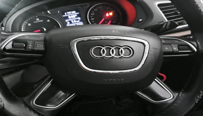 2017 Audi Q3 2.0 TDI PREMIUM, Diesel, Automatic, 1,17,501 km, interior