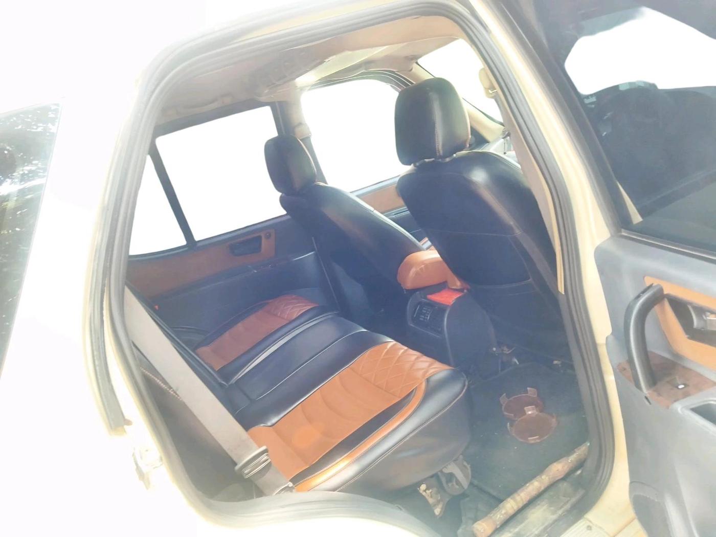 2012 Tata Safari 4X2 GX DICOR, Diesel, Manual, 2,50,502 km, interior