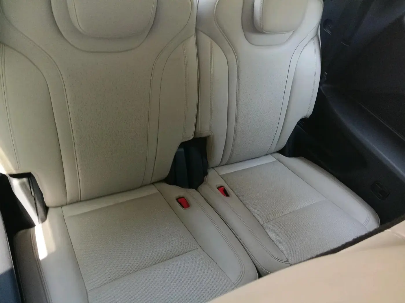 2021 Mahindra XUV700 AX 7 LUXURY P AT 7 STR, Petrol, Automatic, 49,311 km, interior