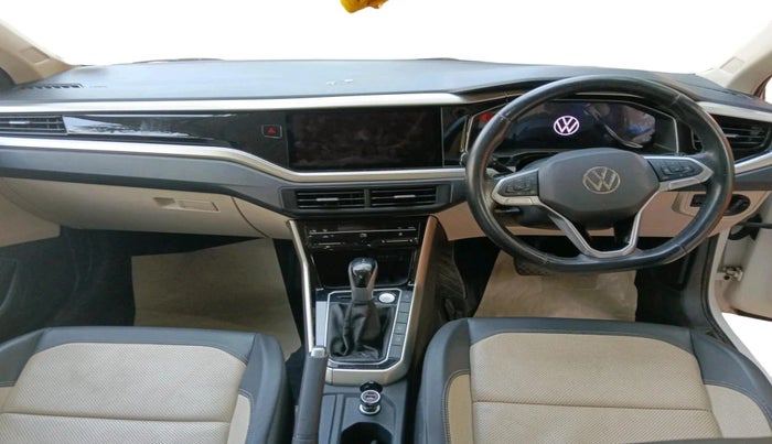 2022 Volkswagen VIRTUS TOPLINE TSI 1.0 AT, Petrol, Automatic, 51,217 km, interior