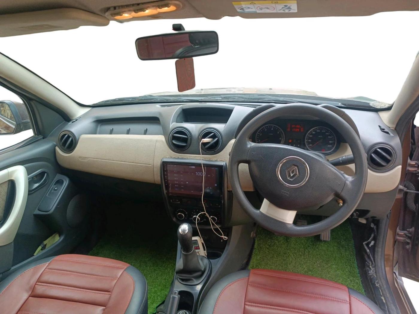 2013 Renault Duster 85 PS RXL DIESEL, Diesel, Manual, 97,132 km, interior