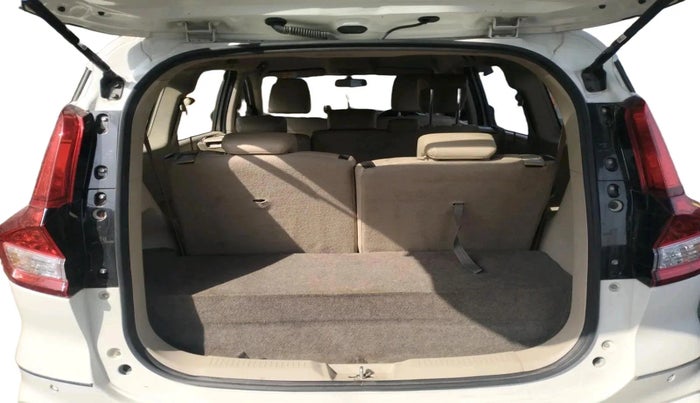 2025 Maruti Ertiga ZXI  CNG, CNG, Manual, 24,592 km, exterior