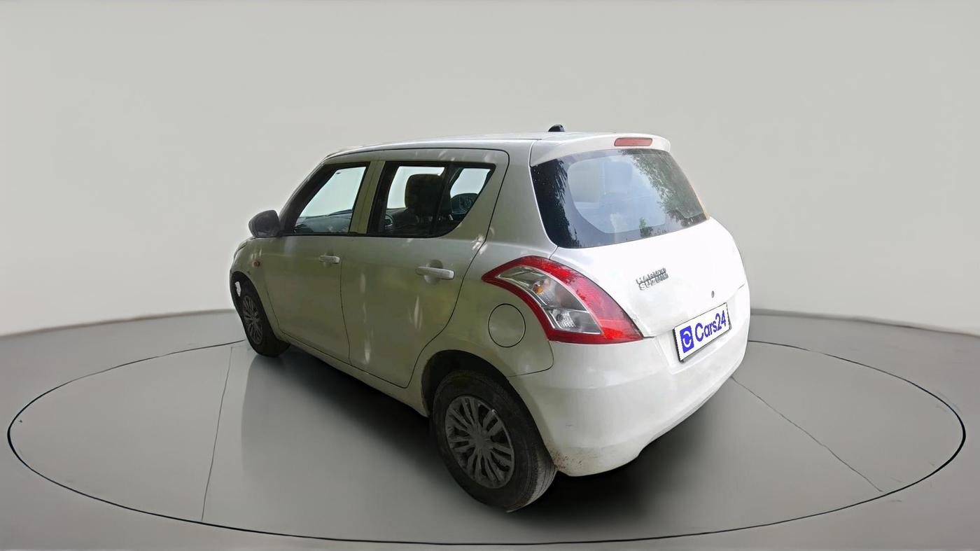 2015 Maruti Swift LXI, Petrol, Manual, 1,94,126 km, exterior