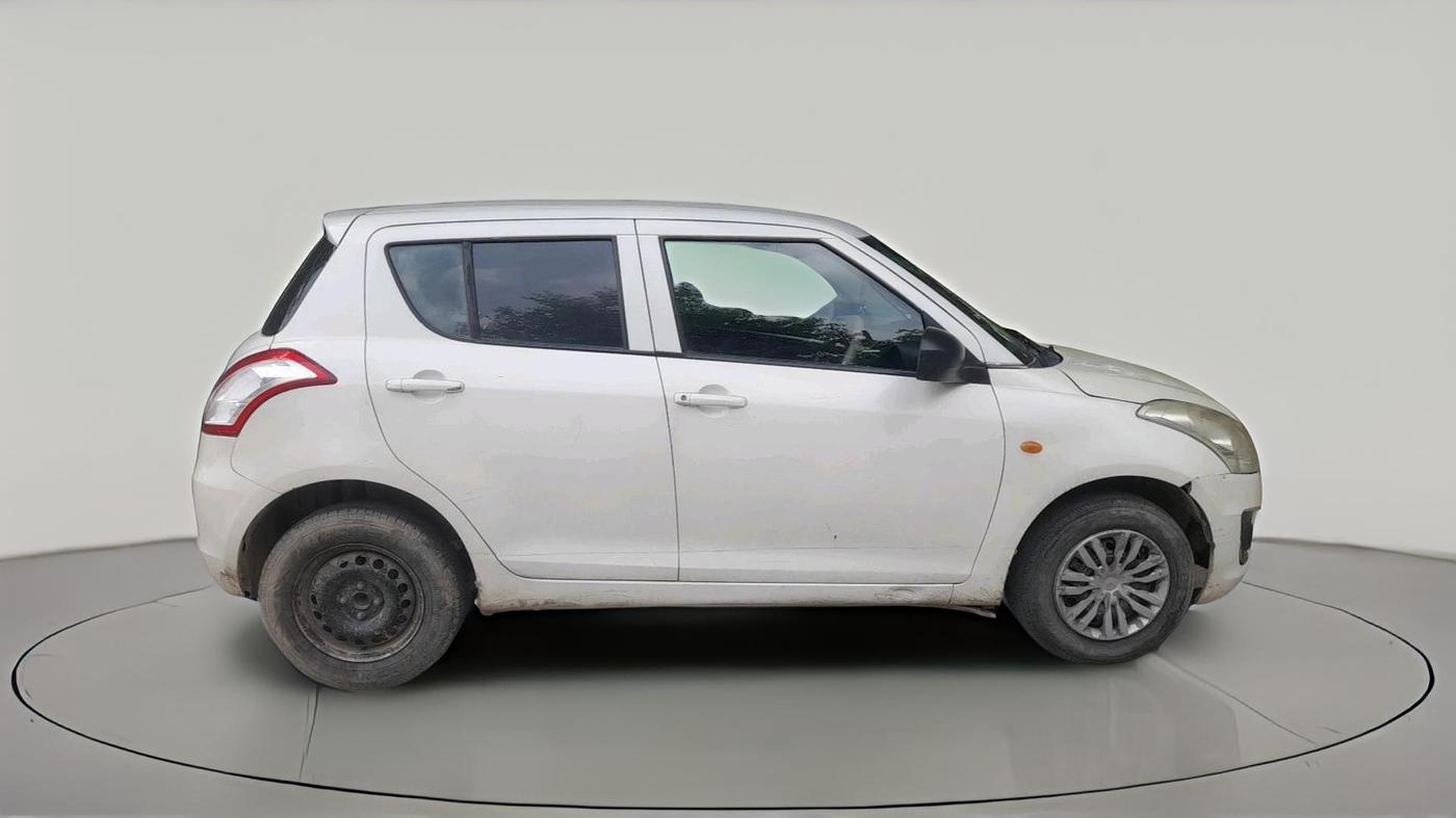 2015 Maruti Swift LXI, Petrol, Manual, 1,94,126 km, exterior