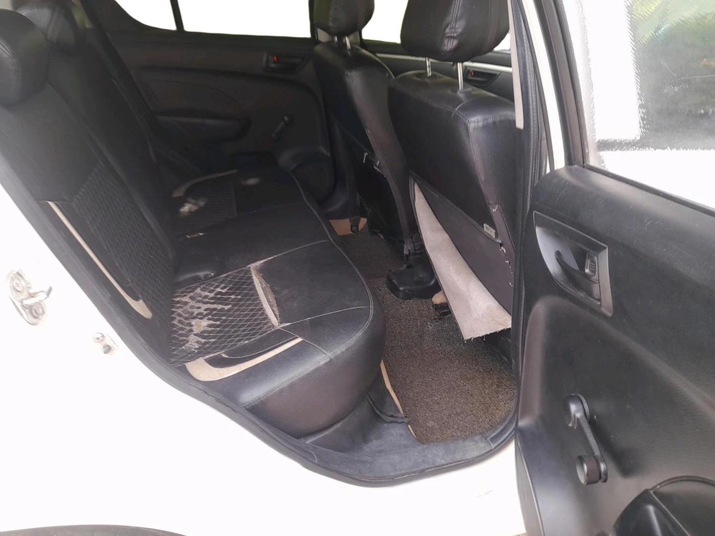 2015 Maruti Swift LXI, Petrol, Manual, 1,94,126 km, interior
