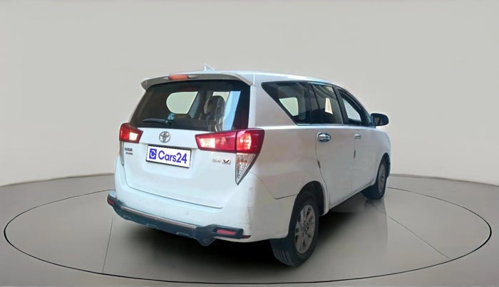 2017 Toyota Innova Crysta 2.4 VX 7 STR, Diesel, Manual, 3,19,460 km, exterior