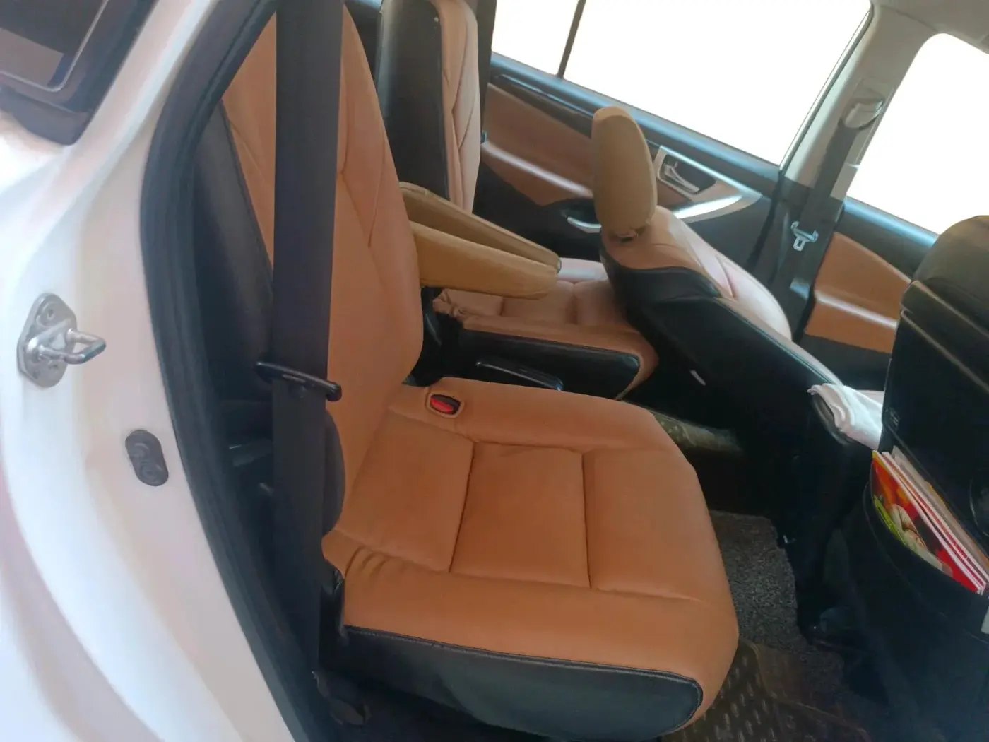 2017 Toyota Innova Crysta 2.4 VX 7 STR, Diesel, Manual, 3,19,460 km, interior