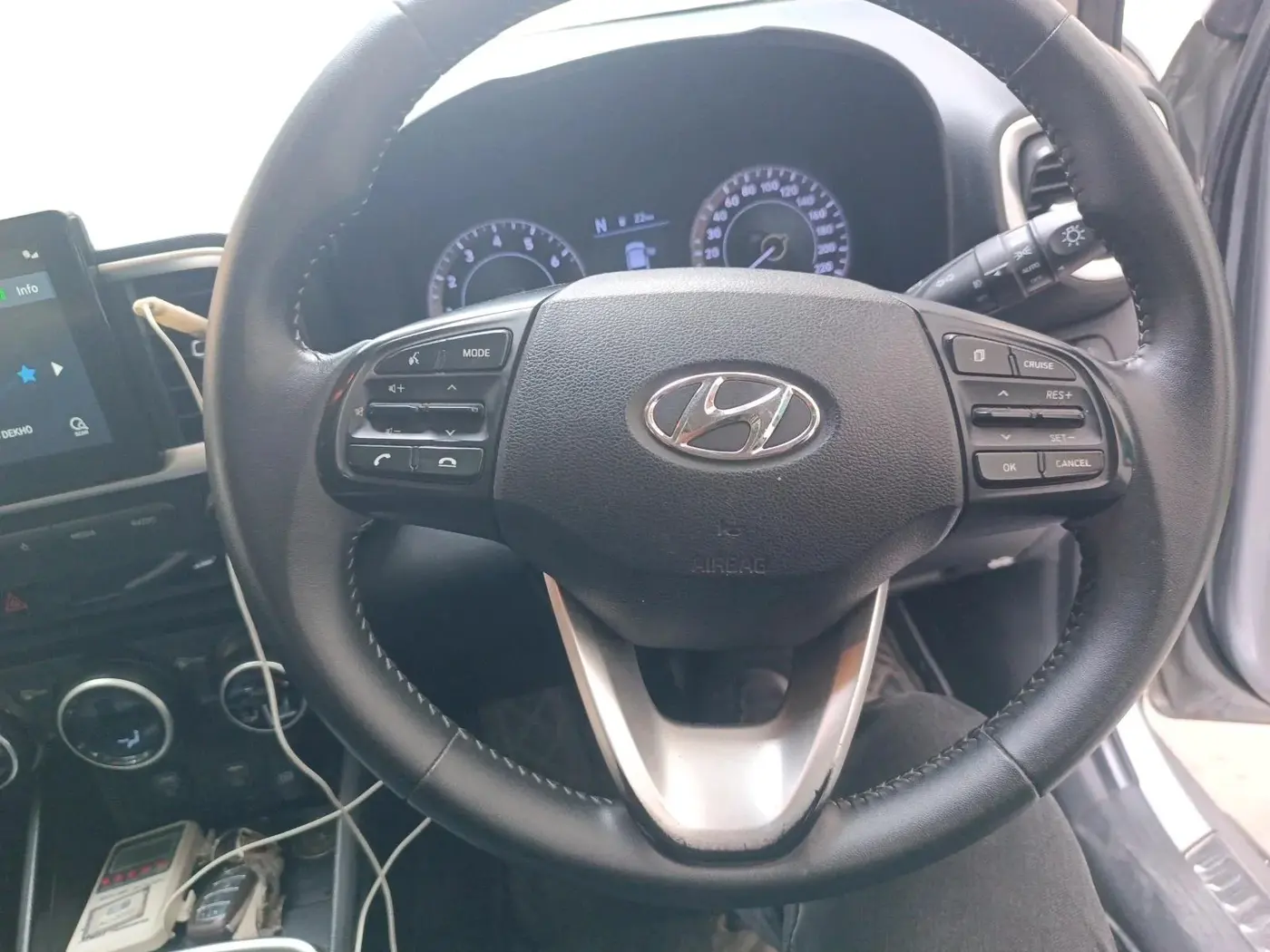 2019 Hyundai VENUE SX PLUS 1.0 TURBO DCT, Petrol, Automatic, 78,535 km, interior
