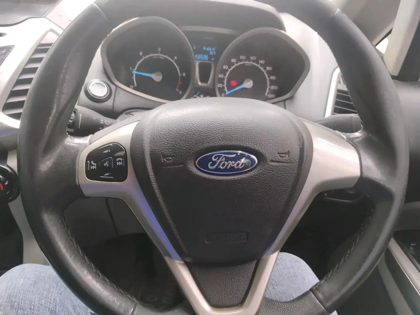 2016 Ford Ecosport TITANIUM 1.5L DIESEL, Diesel, Manual, 1,56,536 km, interior