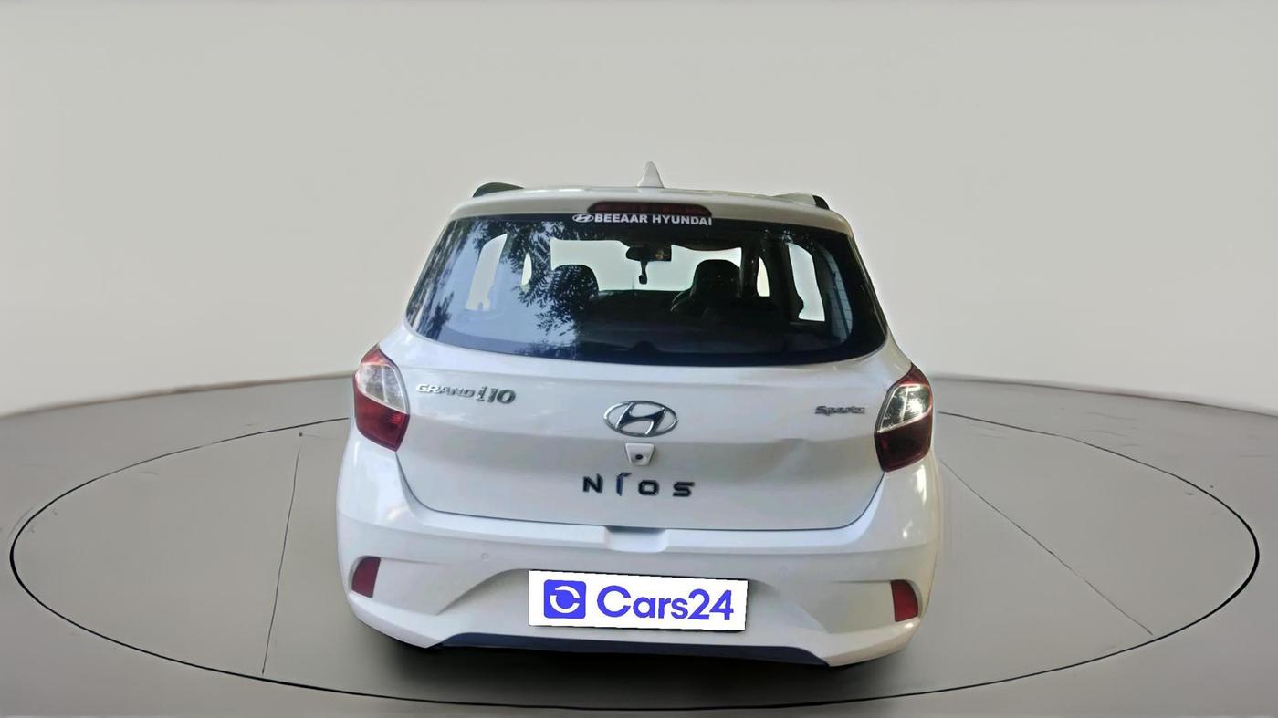 2022 Hyundai GRAND I10 NIOS SPORTZ 1.2 KAPPA VTVT CNG, CNG, Manual, 1,00,009 km, exterior