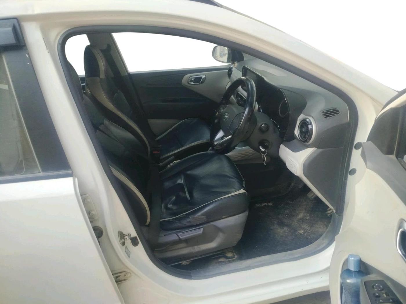 2022 Hyundai GRAND I10 NIOS SPORTZ 1.2 KAPPA VTVT CNG, CNG, Manual, 1,00,009 km, interior