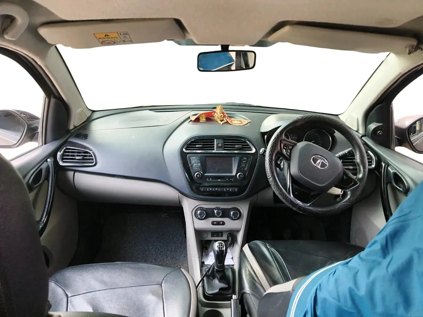 2019 Tata Tiago XZ DIESEL, Diesel, Manual, 1,48,498 km, interior