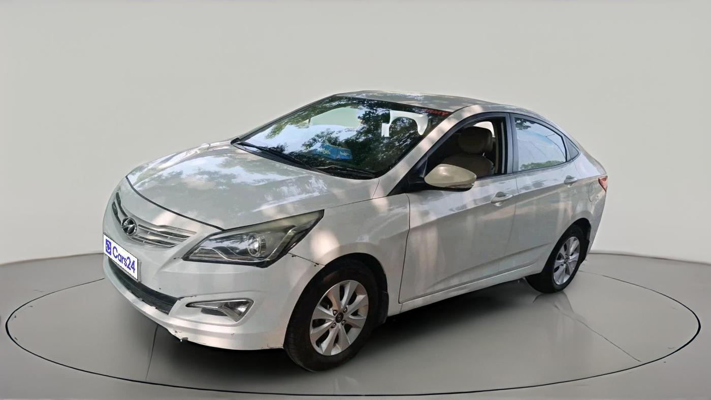 2015 Hyundai Verna FLUIDIC 4S 1.6 VTVT S, Petrol, Manual, 1,04,436 km, exterior
