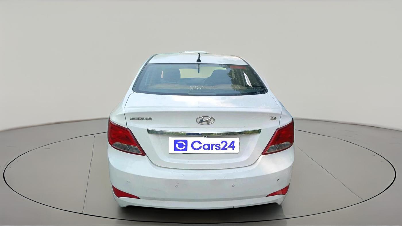 2015 Hyundai Verna FLUIDIC 4S 1.6 VTVT S, Petrol, Manual, 1,04,436 km, exterior