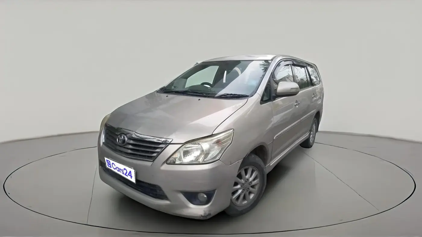 2013 Toyota Innova 2.5 VX 7 STR, Diesel, Manual, 2,67,133 km, exterior