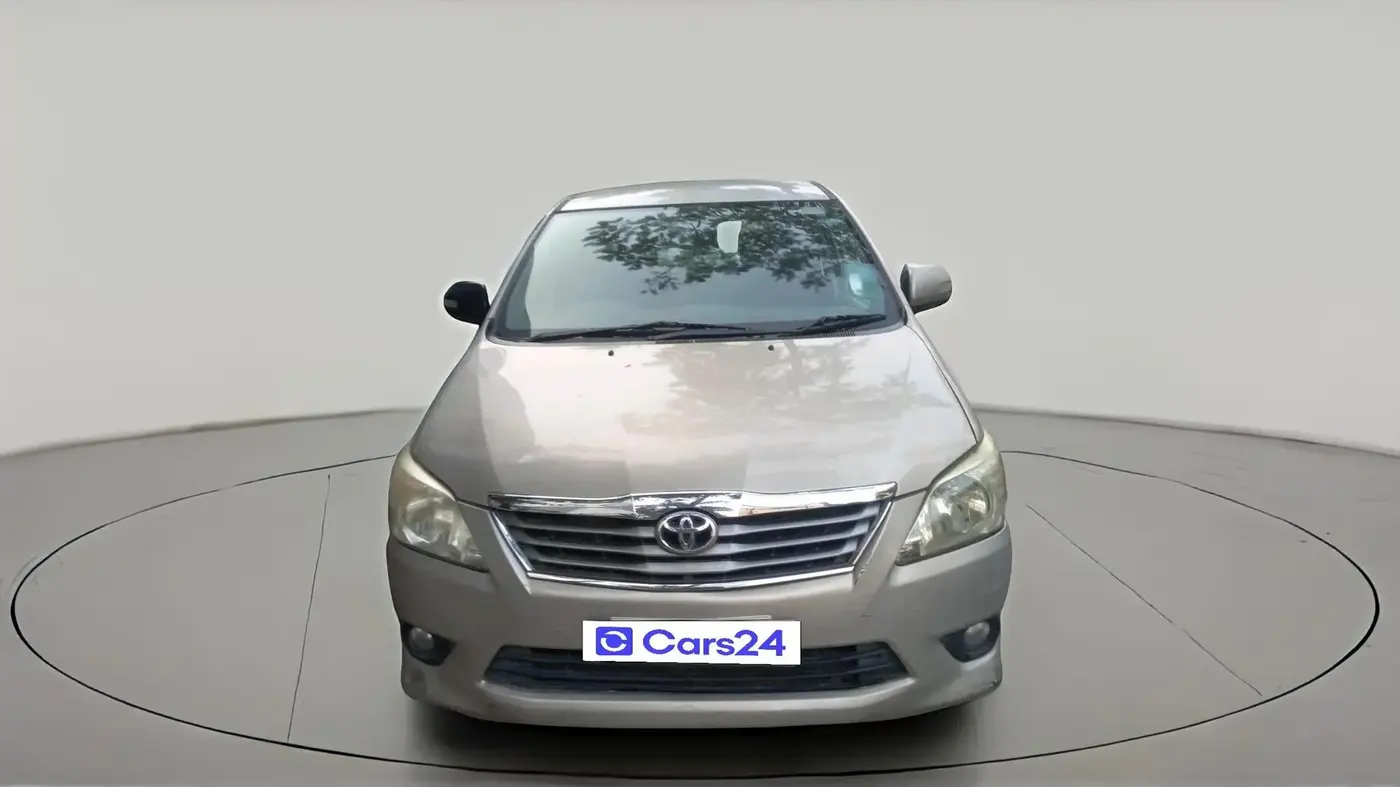 2013 Toyota Innova 2.5 VX 7 STR, Diesel, Manual, 2,67,133 km, exterior