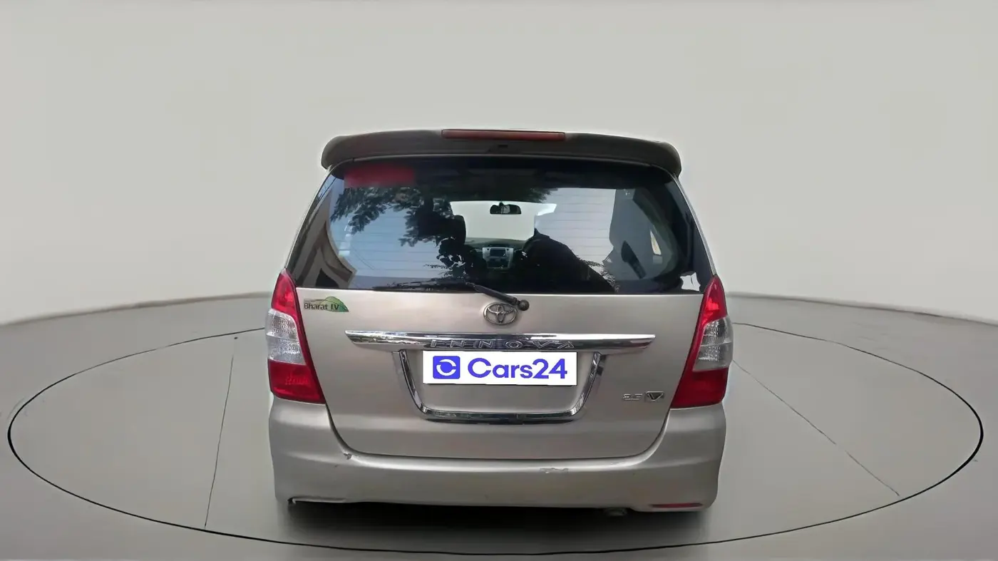 2013 Toyota Innova 2.5 VX 7 STR, Diesel, Manual, 2,67,133 km, exterior