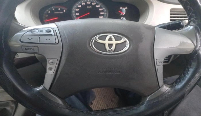 2013 Toyota Innova 2.5 VX 7 STR, Diesel, Manual, 2,67,133 km, interior