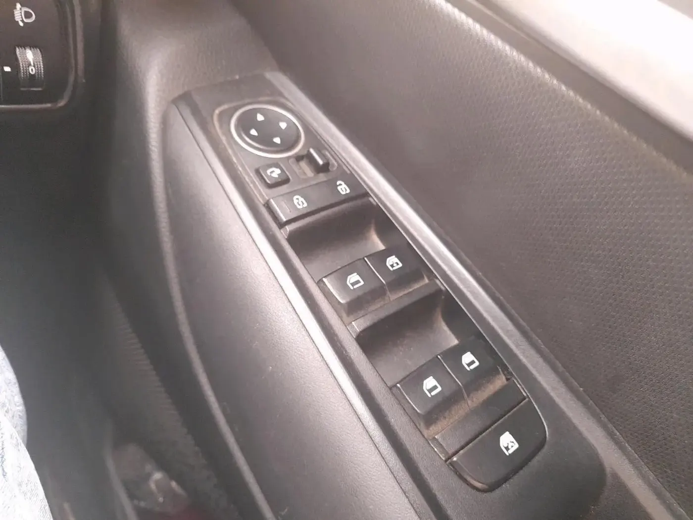 2023 KIA SONET HTK PLUS 1.5 IMT, Diesel, Manual, 1,21,719 km, interior