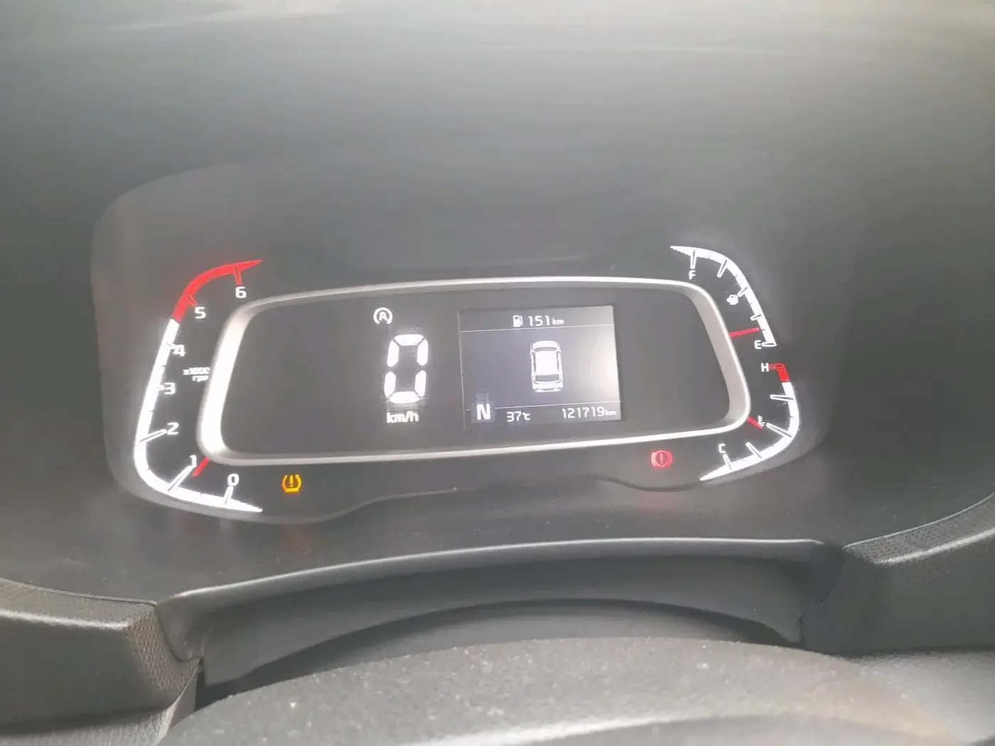 2023 KIA SONET HTK PLUS 1.5 IMT, Diesel, Manual, 1,21,719 km, interior