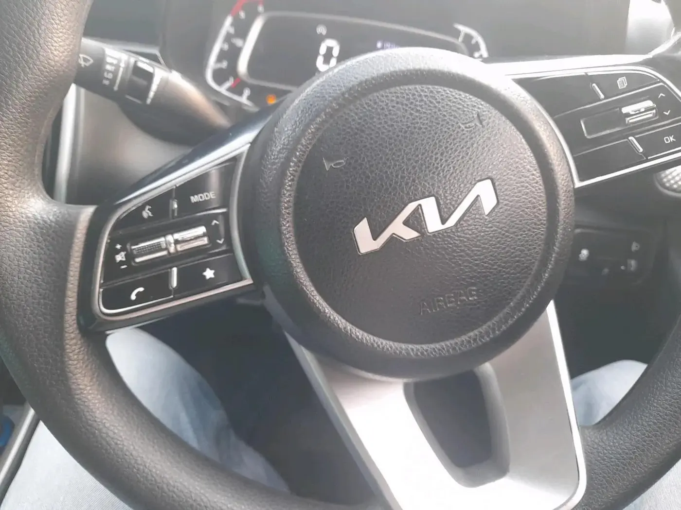 2023 KIA SONET HTK PLUS 1.5 IMT, Diesel, Manual, 1,21,719 km, interior