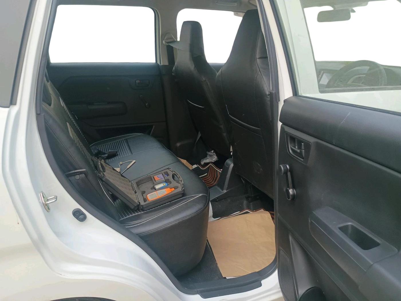 2025 Maruti New Wagon-R LXI CNG 1.0, CNG, Manual, 878 km, interior