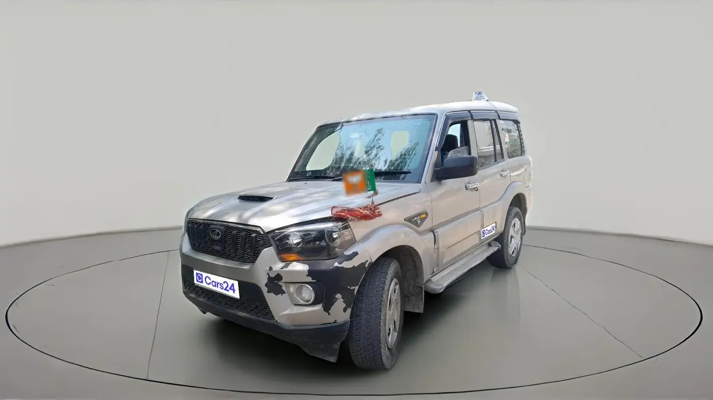 2015 Mahindra Scorpio S4, Diesel, Manual, 49,634 km, exterior